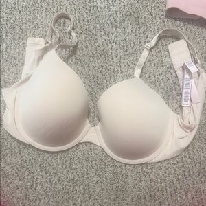 Victoria's Secret Cream Padded Bra